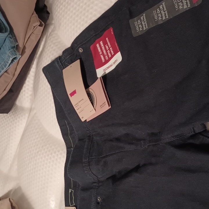 Levi Stretch Jean